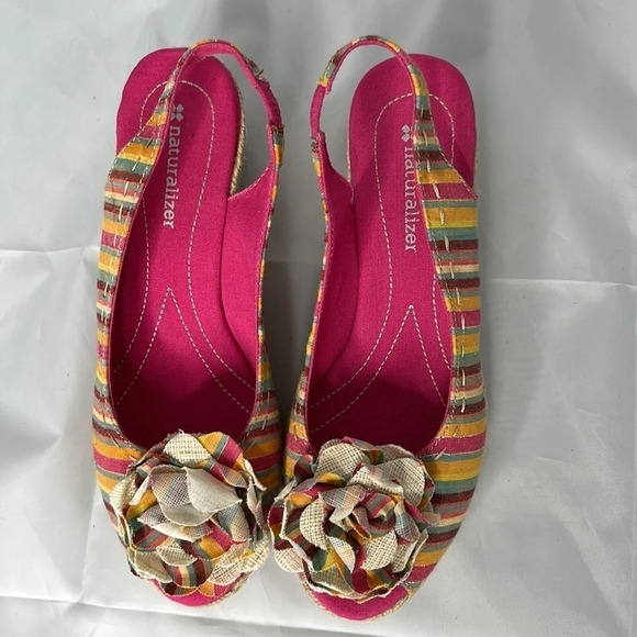 NATURALIZER Bibi Stripe Flower Appliqué Wedge Espadrilles Slingbacks Size 8 - Picture 8 of 11